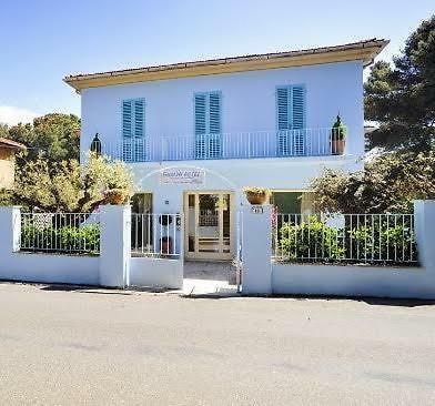 Guerrini Hotel Кастильончело Екстериор снимка
