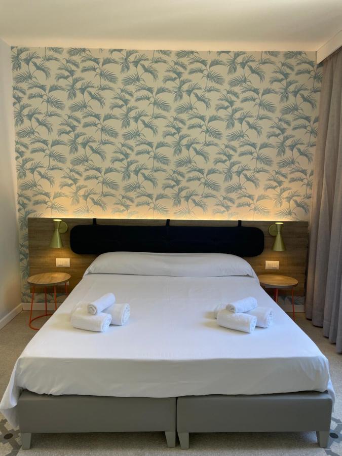 Guerrini Hotel Кастильончело Екстериор снимка