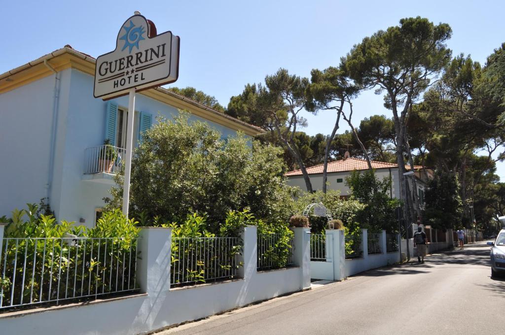 Guerrini Hotel Кастильончело Екстериор снимка