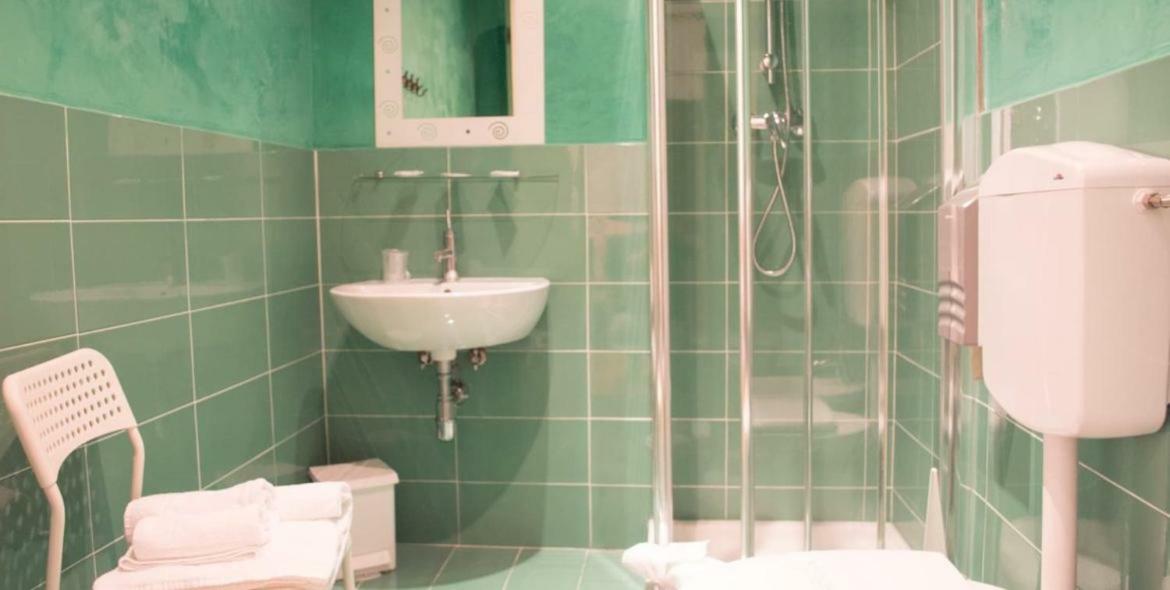 Guerrini Hotel Кастильончело Екстериор снимка